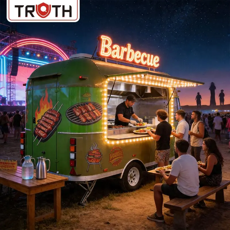 BBQ Food Trucks With Full Kitchen Equipments
